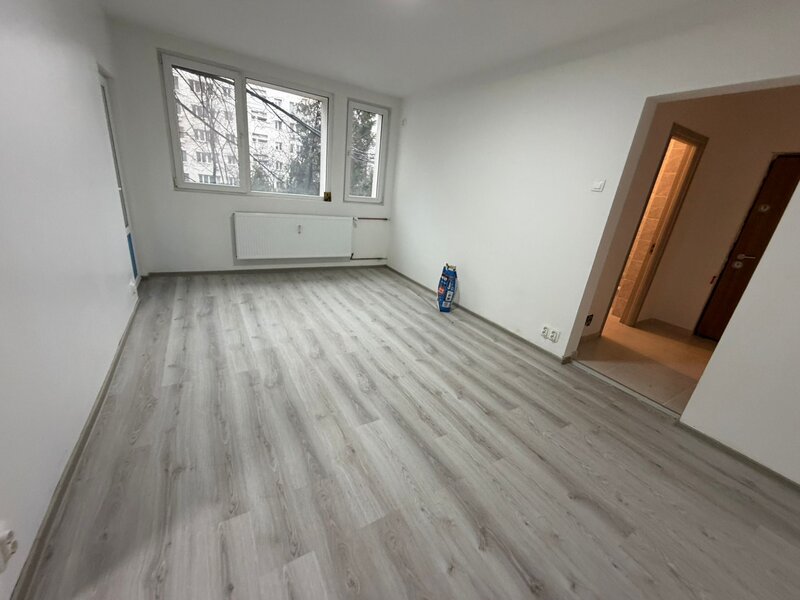 Dristor, 2 camere renovat premium, 4 minute metrou, etajul 1